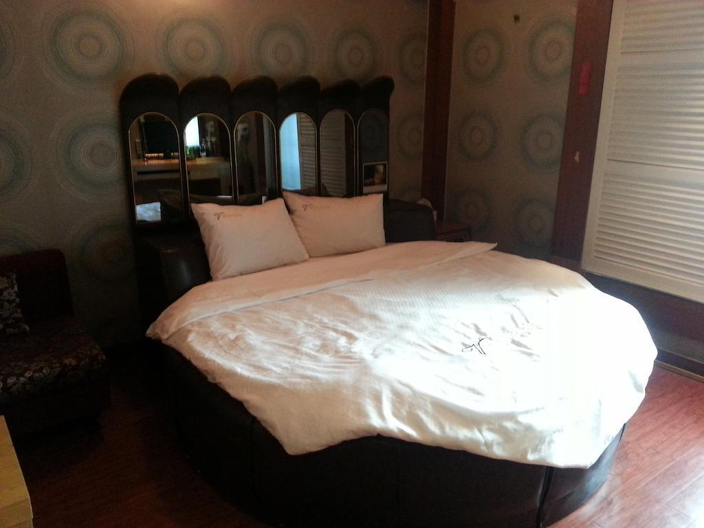 Valentine Hotel Kōyō Zewnętrze zdjęcie